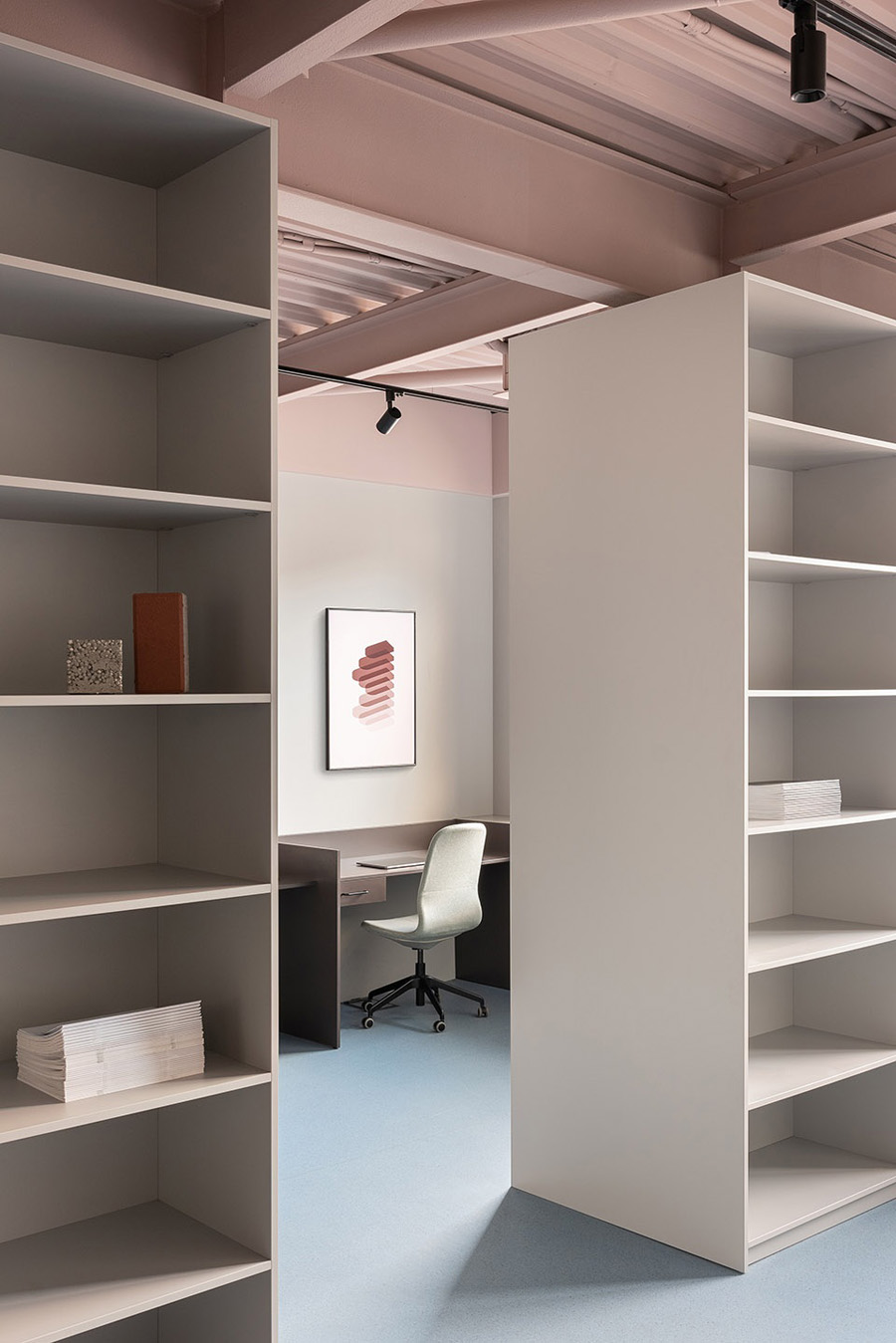 华可可介绍办公室设计装修影响效果和舒适性的因素